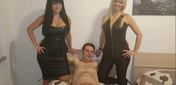  Andrea Diprè tenta di scopare due Mistress (Kelly e Lara Von Lush)